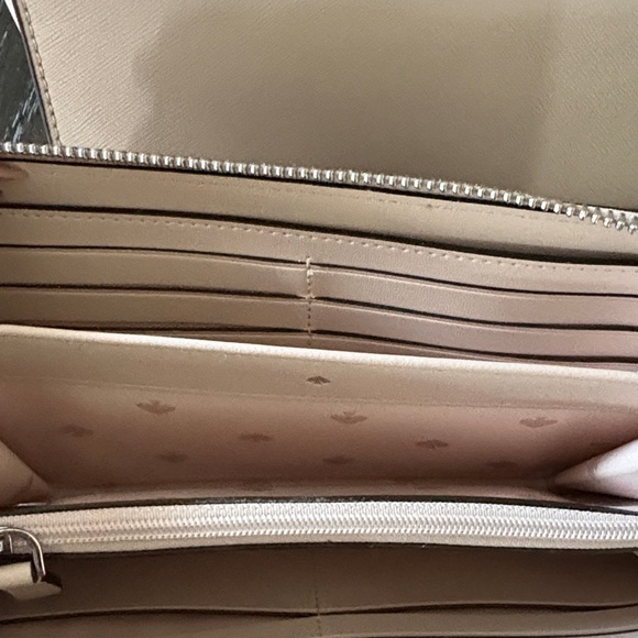 Kate Spade Blush and Cream Satchel with Wallet - Picture 5 of 12